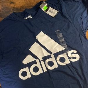 NWT Navy blue adidas logo short sleeve t shirt